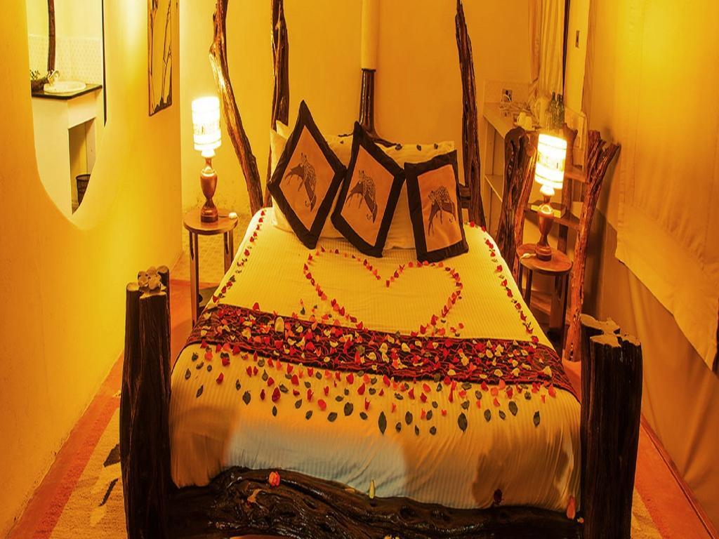 Crater Lake Tented Camp And Game Sanctuary Naivasha Exterior photo